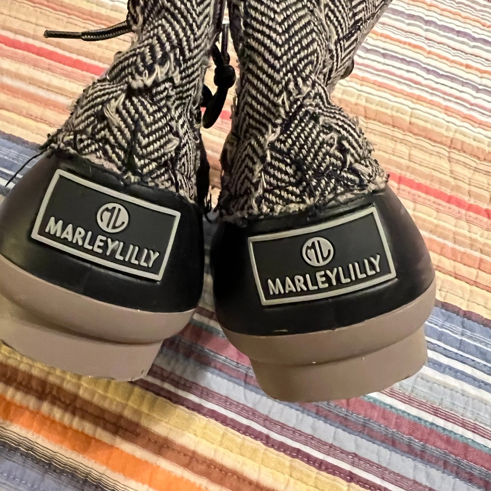 MarleyLilly Kids Duck Boots Size 12‎ Herringbone Plaid Lined Waterproof